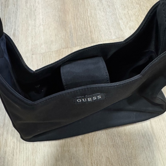 Guess Classic Black Shoulder Bag - Picture 2 of 2